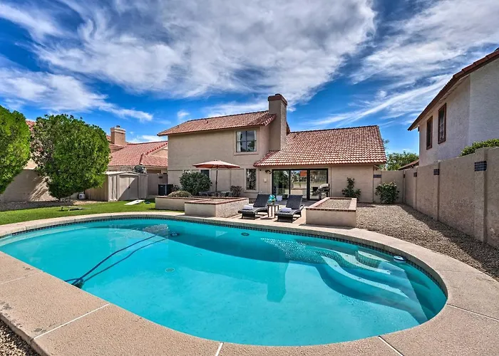 Ideal For Snowbirds! Poolside Getaway In * Glendale