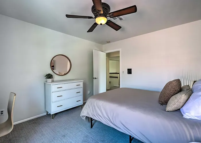 Ferienhaus Ideal For Snowbirds! Poolside Getaway In *
