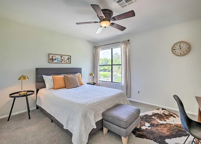 Ferienhaus Ideal For Snowbirds! Poolside Getaway In *