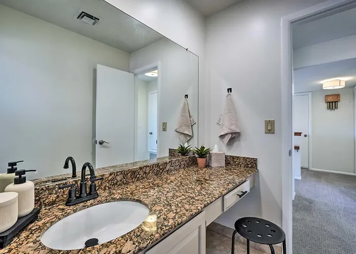 Ideal For Snowbirds! Poolside Getaway In Ferienhaus *