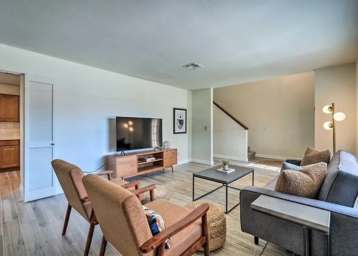 Ideal For Snowbirds! Poolside Getaway In Ferienhaus *