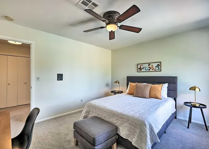 Ferienhaus Ideal For Snowbirds! Poolside Getaway In Glendale